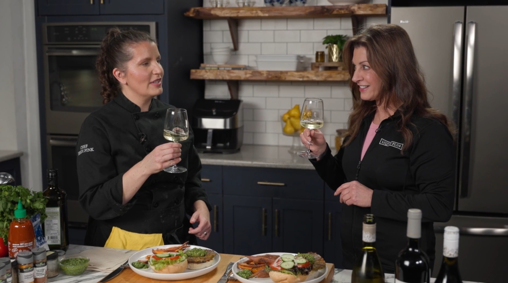 S13E2 Cookin' on the Coast Heidi & Sheryl