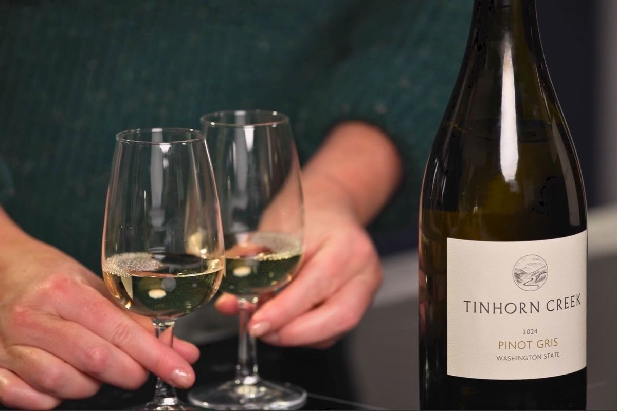 S14E5 Tinhorn Creek Pinot Gris Tinhorn Creek Pinot Gris