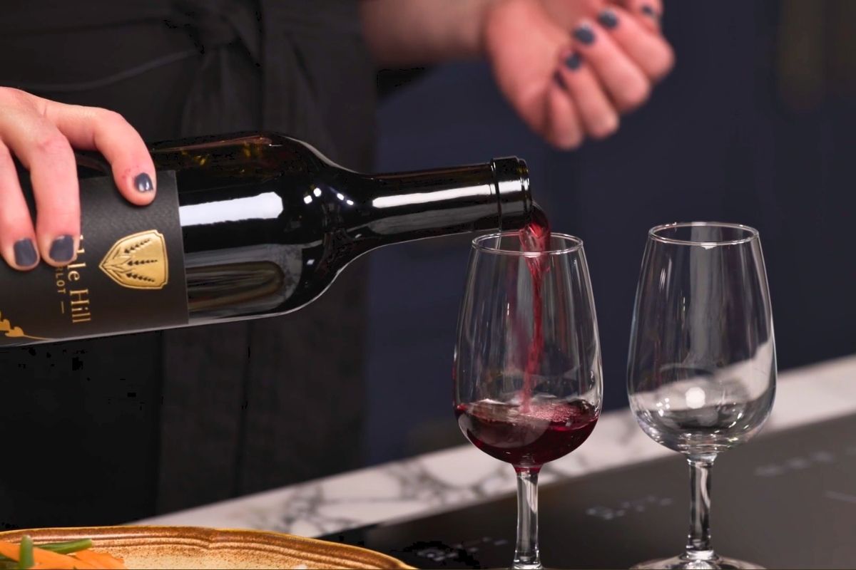 S14E6 Cobble Hill Merlot Cobble Hill Merlot
